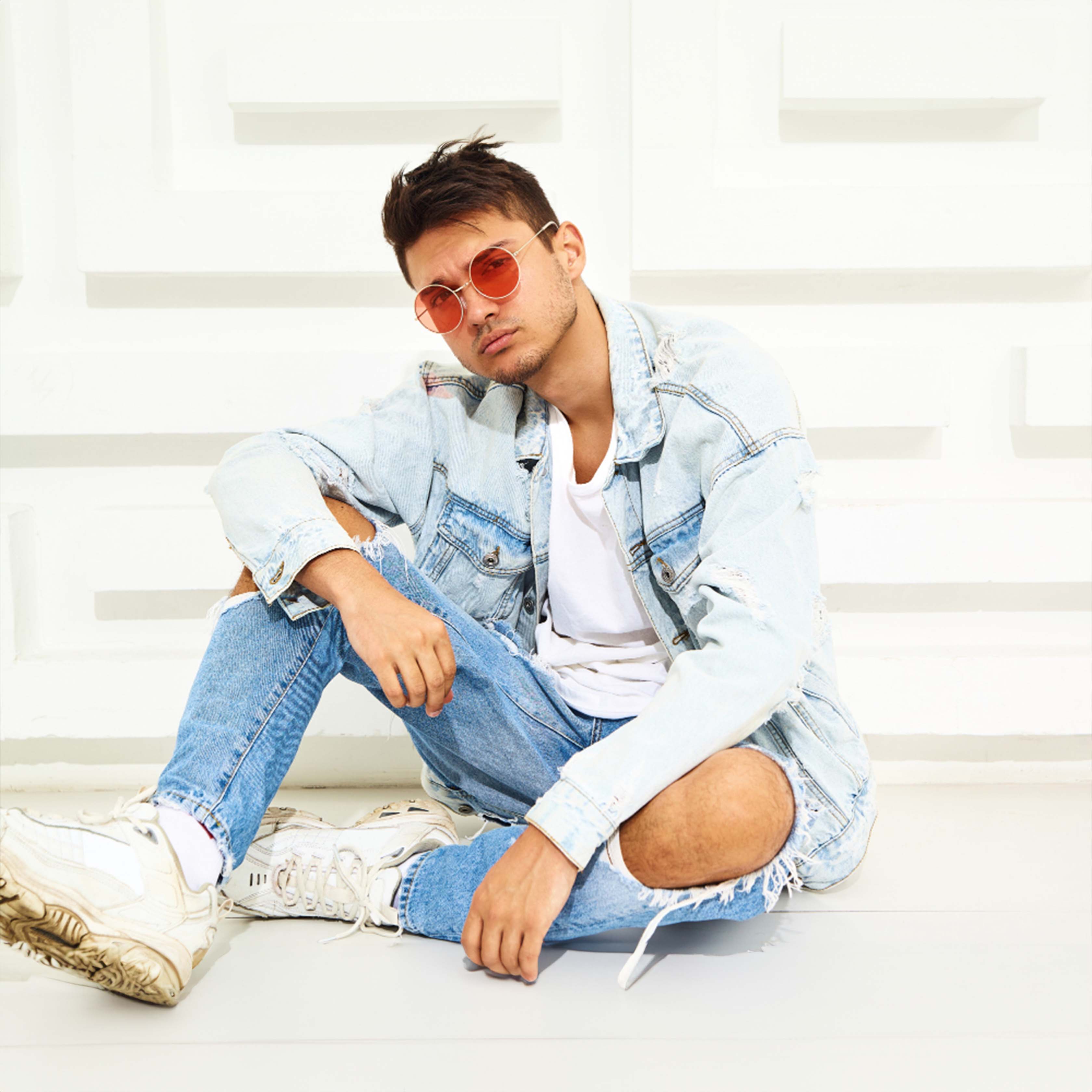 The Ultimate Jeans Fit Guide: Finding the Right Style for Every Occasion