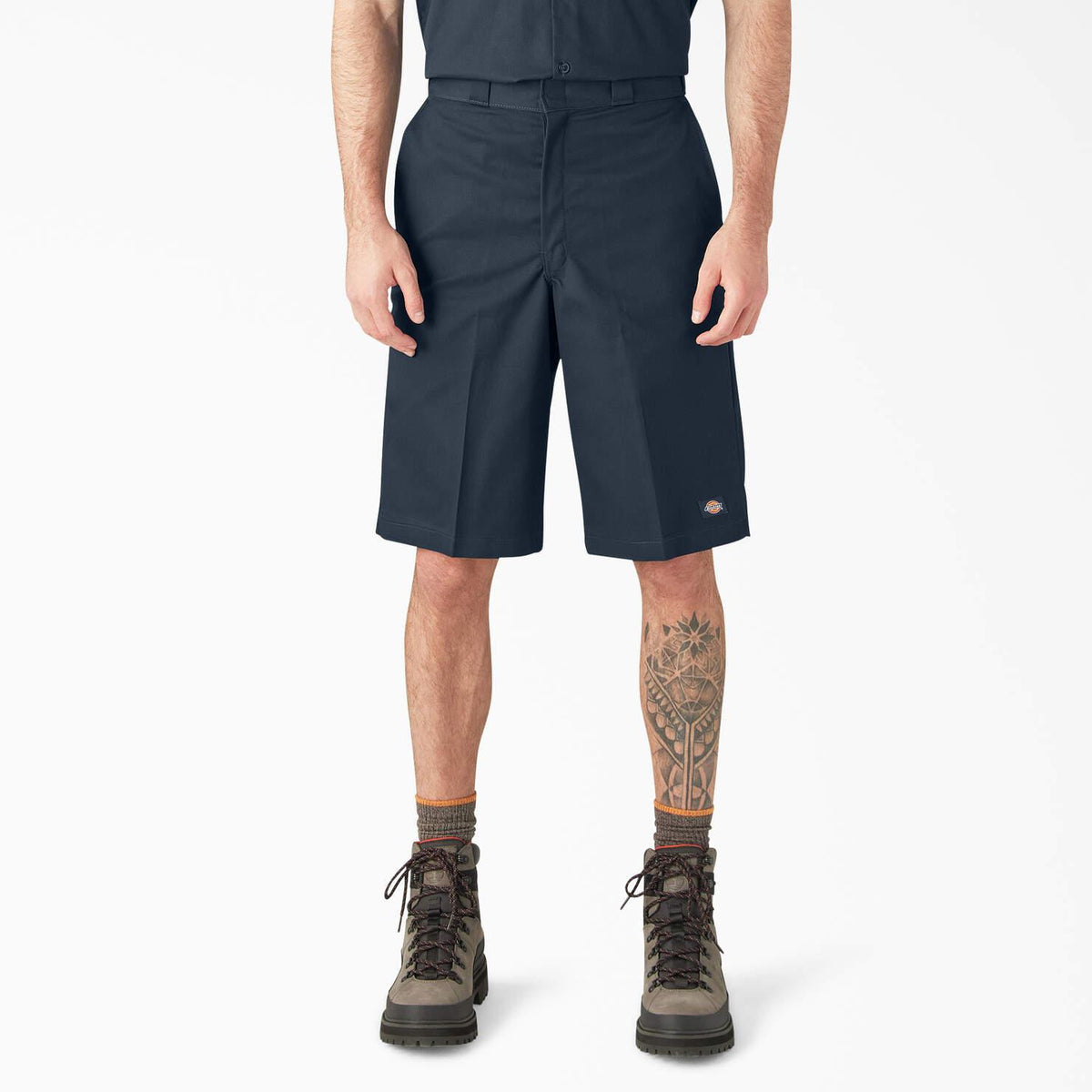 Dickies Men's 13" Loose-Fitting Flat-Front Knee-Length Work Shorts - Mid-Waist Dad Style Cloth Shorts with Cell Phone Pocket, Casual Multi-Function Plain Menswear for Cold Wash