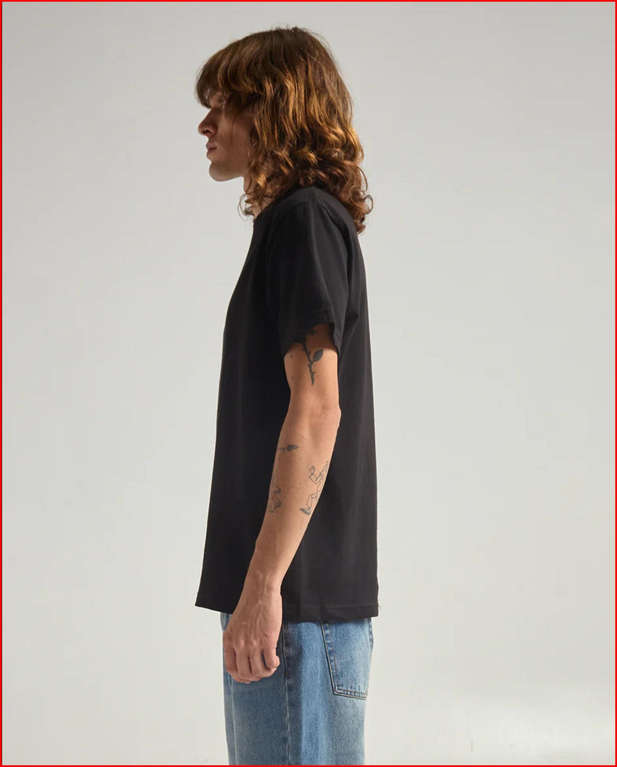 Shaka Wear SHASS Men's 6 oz. Heavyweight 18 Singles Yarn Soft-Spun Cotton Knit T-Shirt - Crew Neck, Short Sleeves (Keep Arms Free to Move), Classic Fit, Easy-to-Style Plain Casual Active Tee